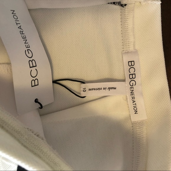 BCBGENERATION WHITE SHORTS - Picture 9 of 10